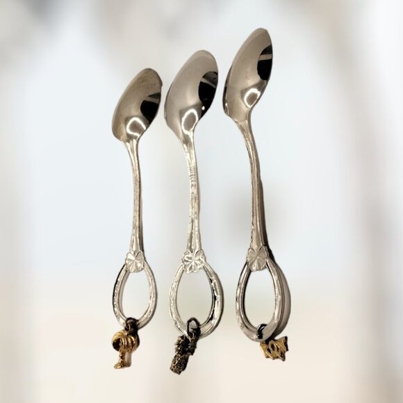 Vintage Hawaiian Souvenir Spoons Set of 3 Silver Metal with Gold Metal Charms - Picture 4 of 6
